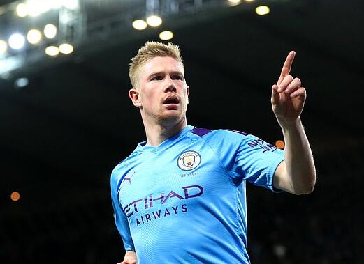 传记作者：亚马尔早期对莱万很不满，后来明白对方是想帮自己（传记作者：亚马尔曾对莱万不满，后知其为善意相助）