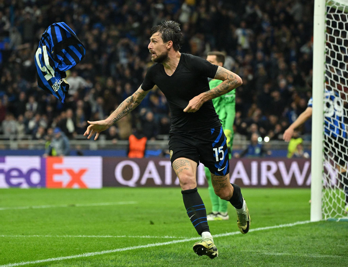 孔蒂：我和球员彼此联结深厚，这场胜利是全员努力的结果（孔蒂：我与球员感情深厚，这场胜利归功于全队的努力）