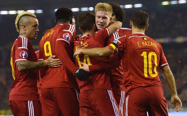 回望中巡赛昨日赛况，曾姚杰、施晗获得两连胜（中巡赛昨日战报：曾姚杰、施晗豪取两连胜）