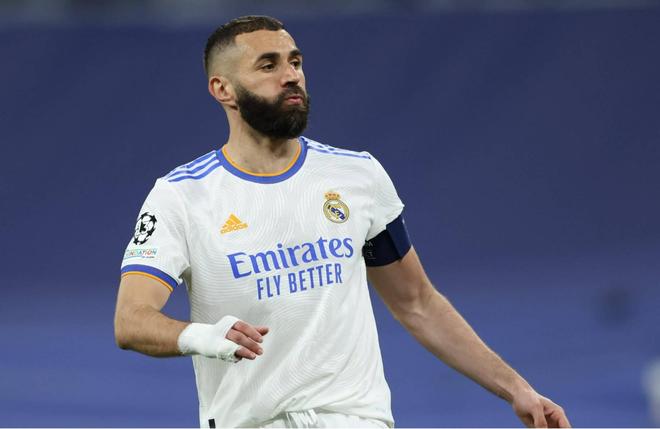 英博祝贺国安足协杯夺冠：衷心祝愿国安在新的征程上续写辉煌（英博恭贺国安问鼎足协杯，盼新征程再写辉煌）